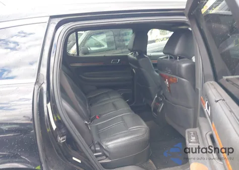 2017 Lincoln Mkt Livery from USA, damaged, VIN 2LMHJ5NK4HBL00917